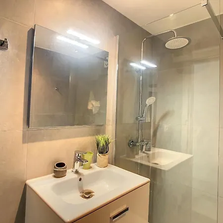 Cloudybay By Turin Apartment