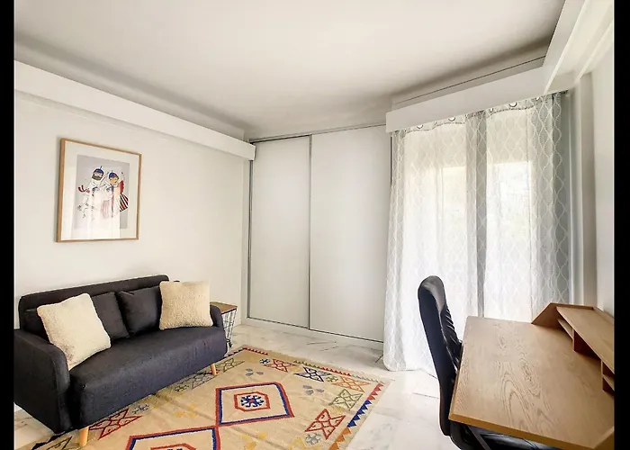 Cloudybay By Turin 아파트 *